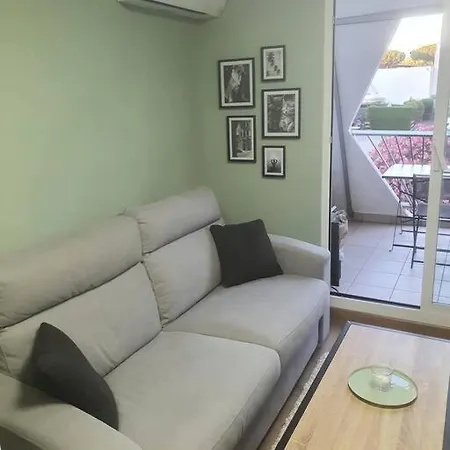 Pour 1 A 4 Pers Terrasse Et Parking * 라그랑모트